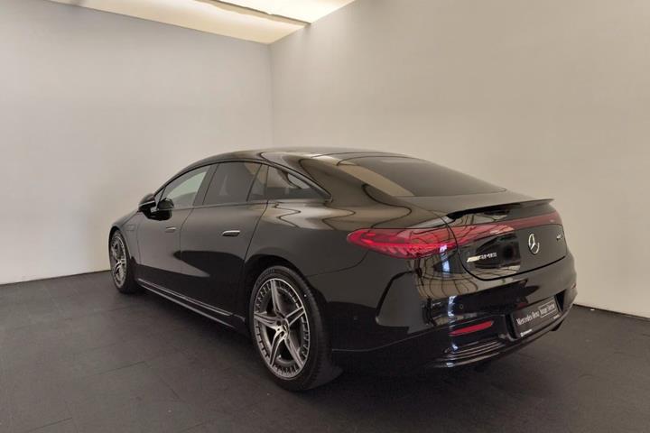 Sort Mercedes EQS53 fra 2022