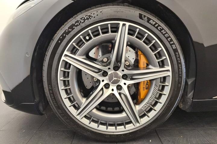 Sort Mercedes EQS53 fra 2022