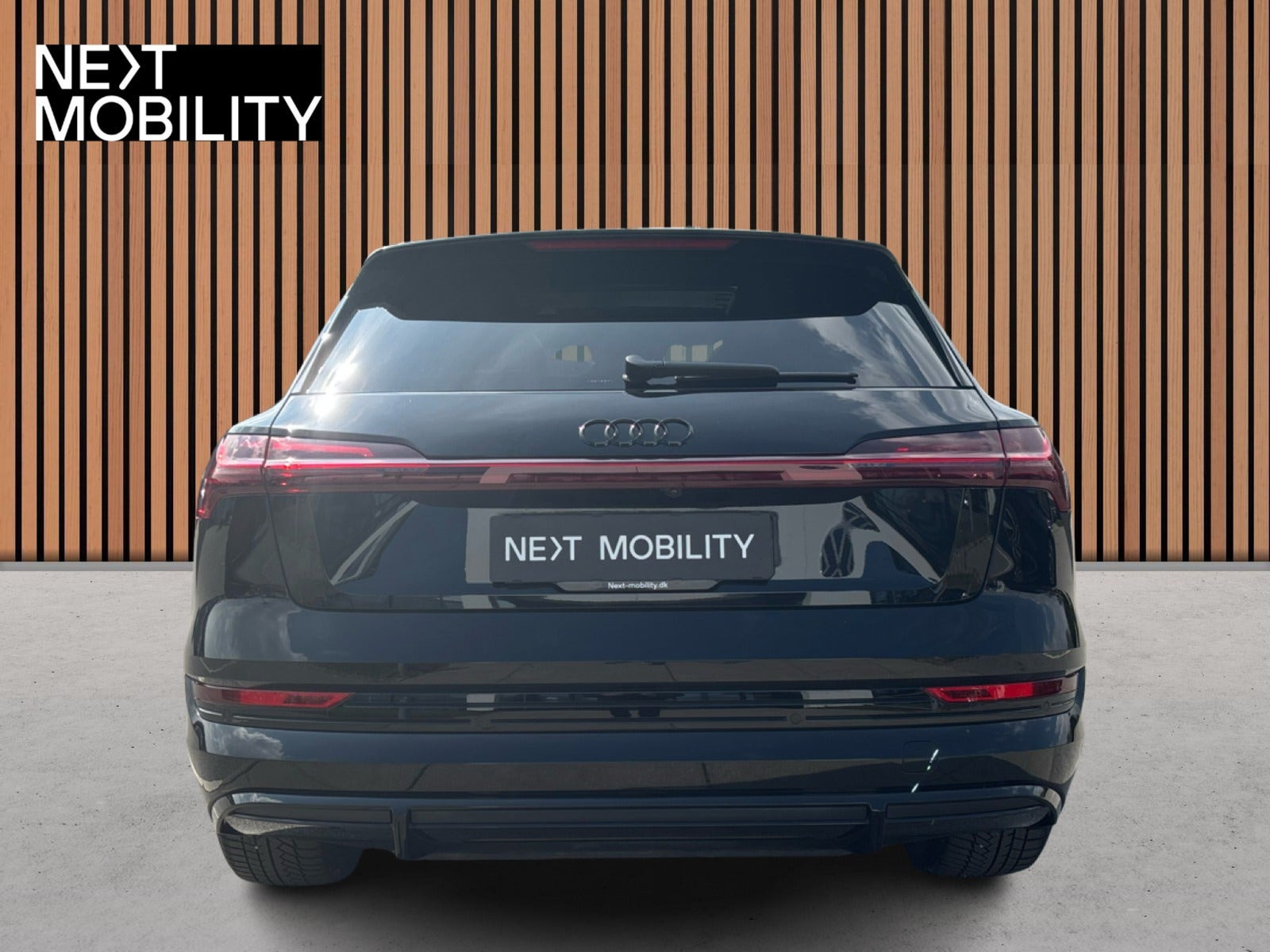 Sort Audi e-tron fra 2022