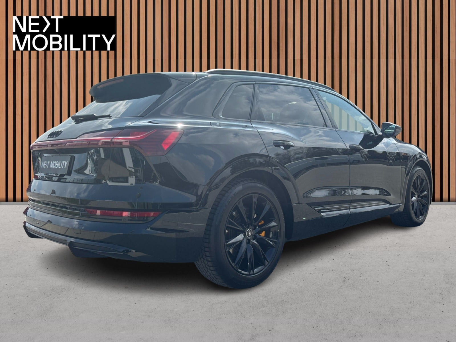 Sort Audi e-tron fra 2022