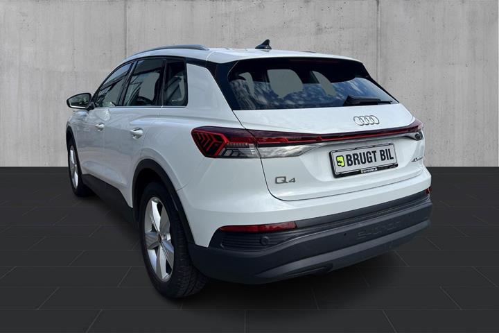 Hvid Audi Q4 e-tron fra 2023
