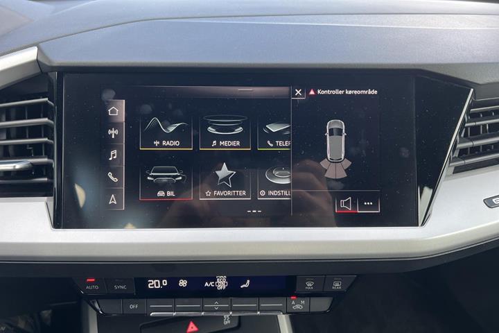 Hvid Audi Q4 e-tron fra 2023