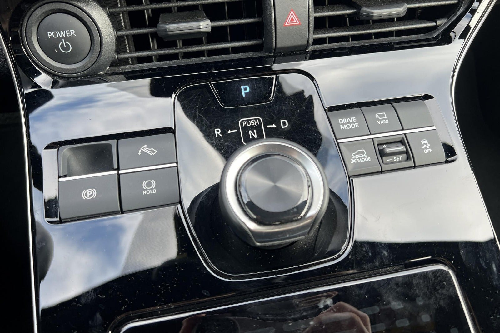 Hvid Subaru Solterra fra 2024