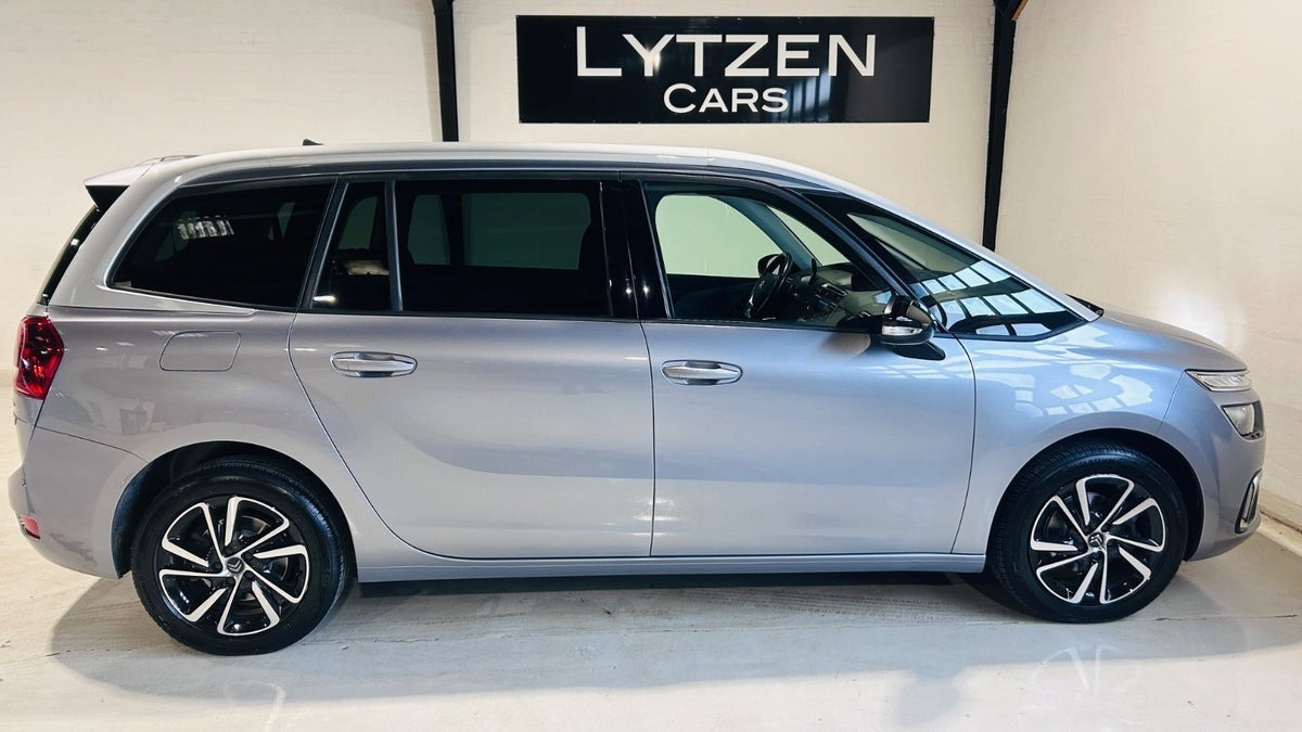 Sølv Citroën Grand C4 SpaceTourer fra 2021