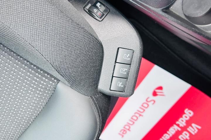 Sølv Citroën Grand C4 SpaceTourer fra 2021
