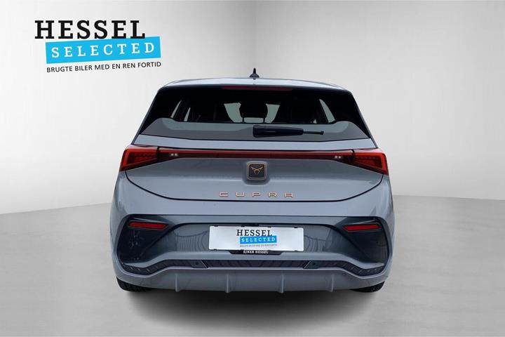 Grå Cupra Born fra 2023