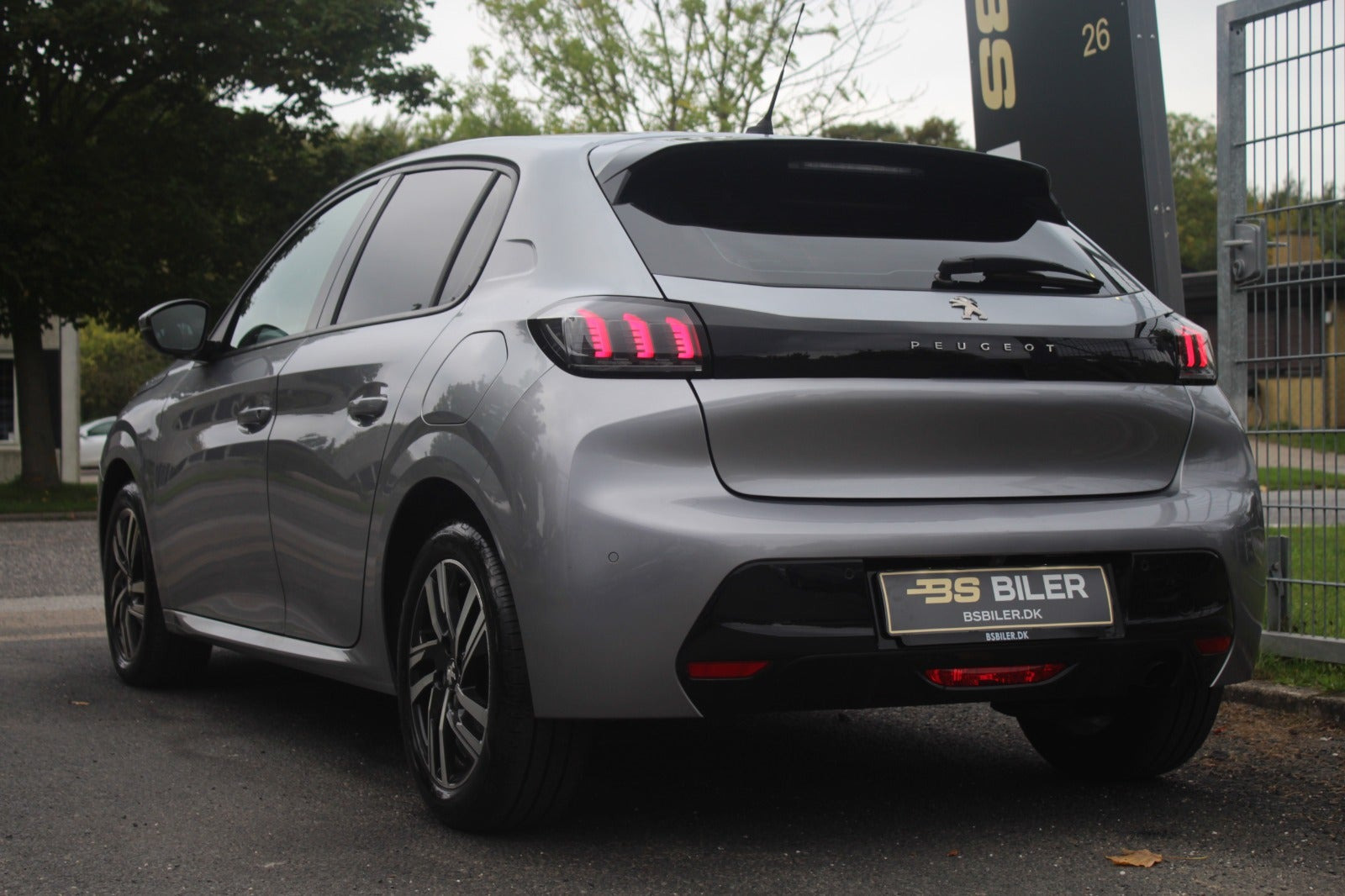 undefined Peugeot 208 fra 2020