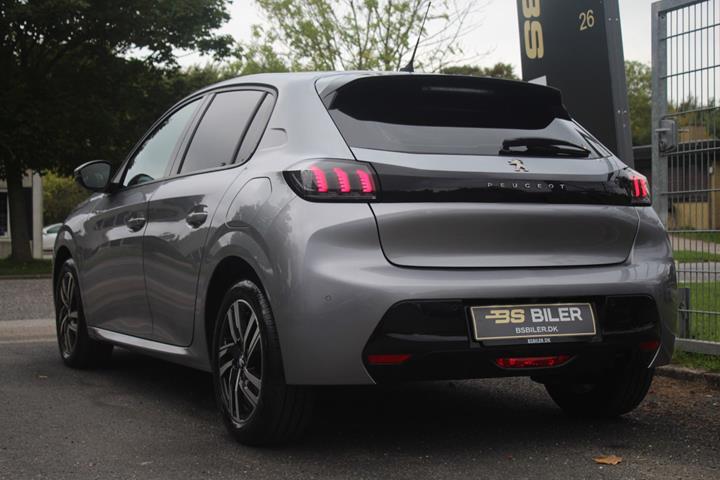 undefined Peugeot 208 fra 2020