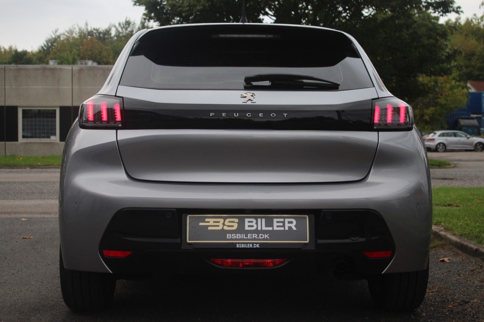 undefined Peugeot 208 fra 2020