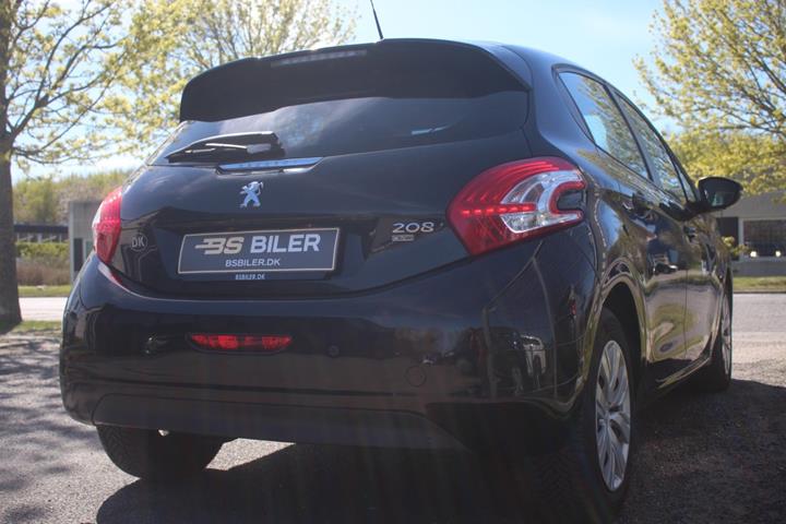 undefined Peugeot 208 fra 2014