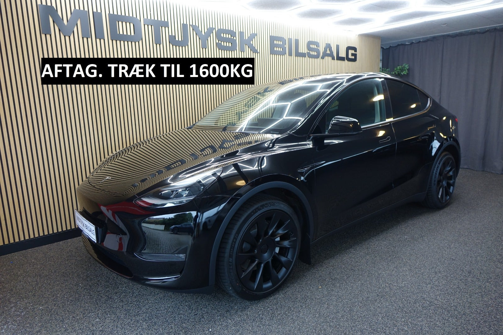 Tesla Model Y Long Range AWD