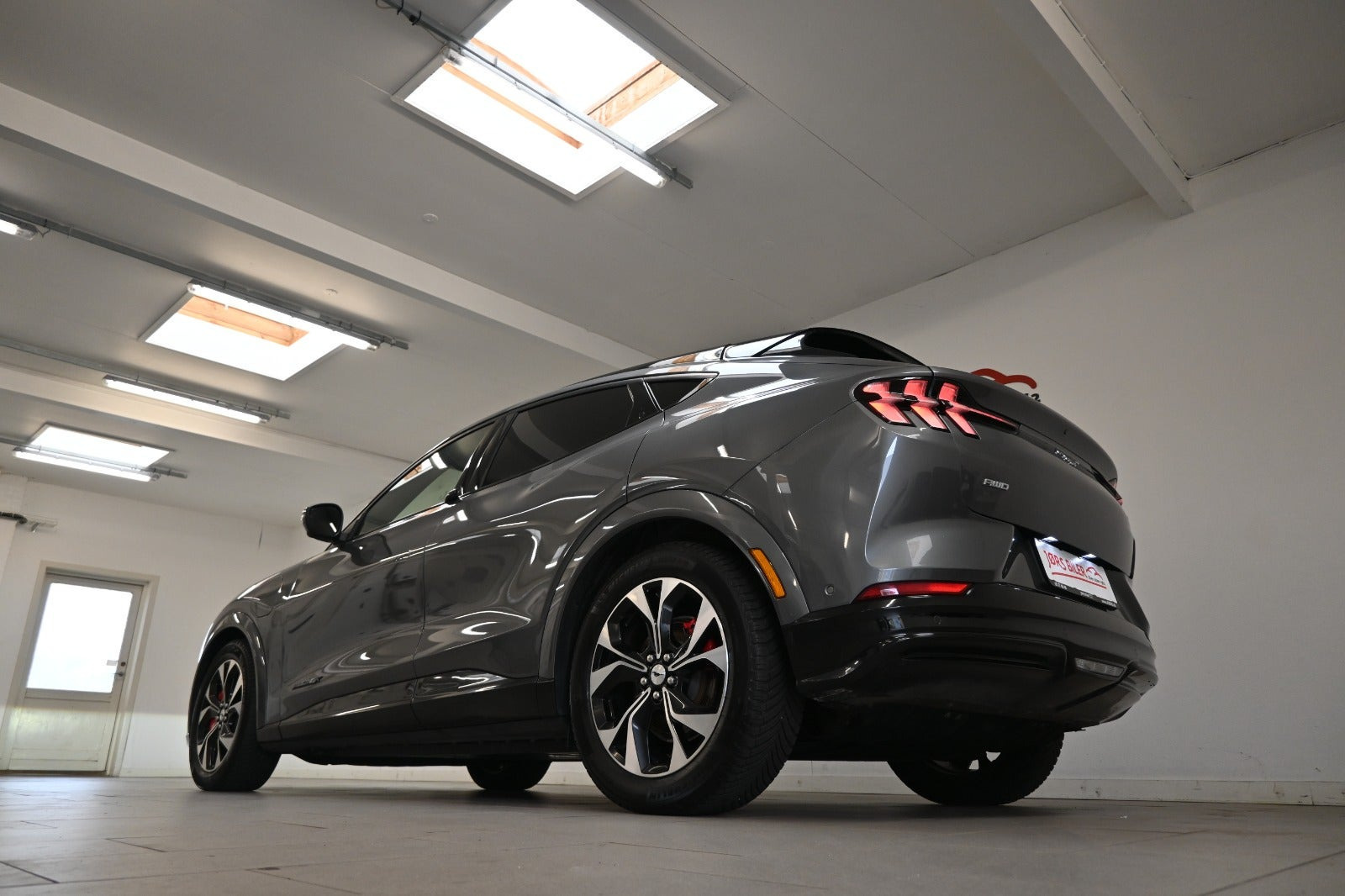 Ford Mustang Mach-E Long Range AWD, 351ps, 2021