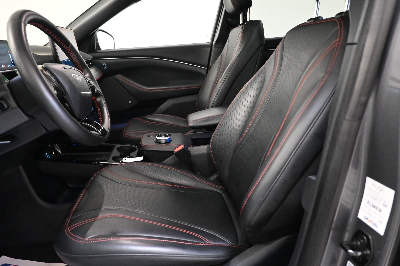 Ford Mustang Mach-E Long Range AWD, 351ps, 2021