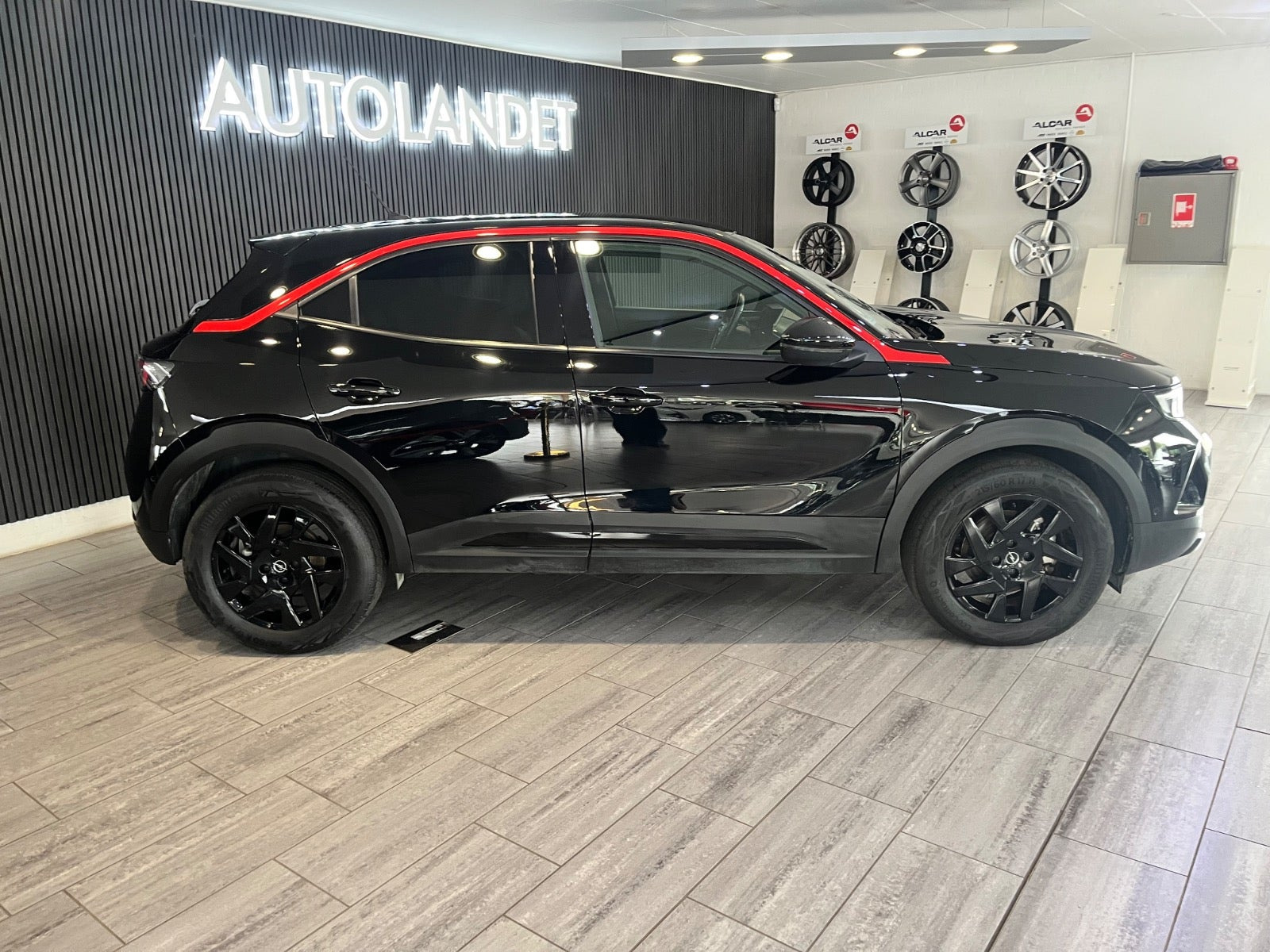 Sort Opel Mokka-e fra 2024