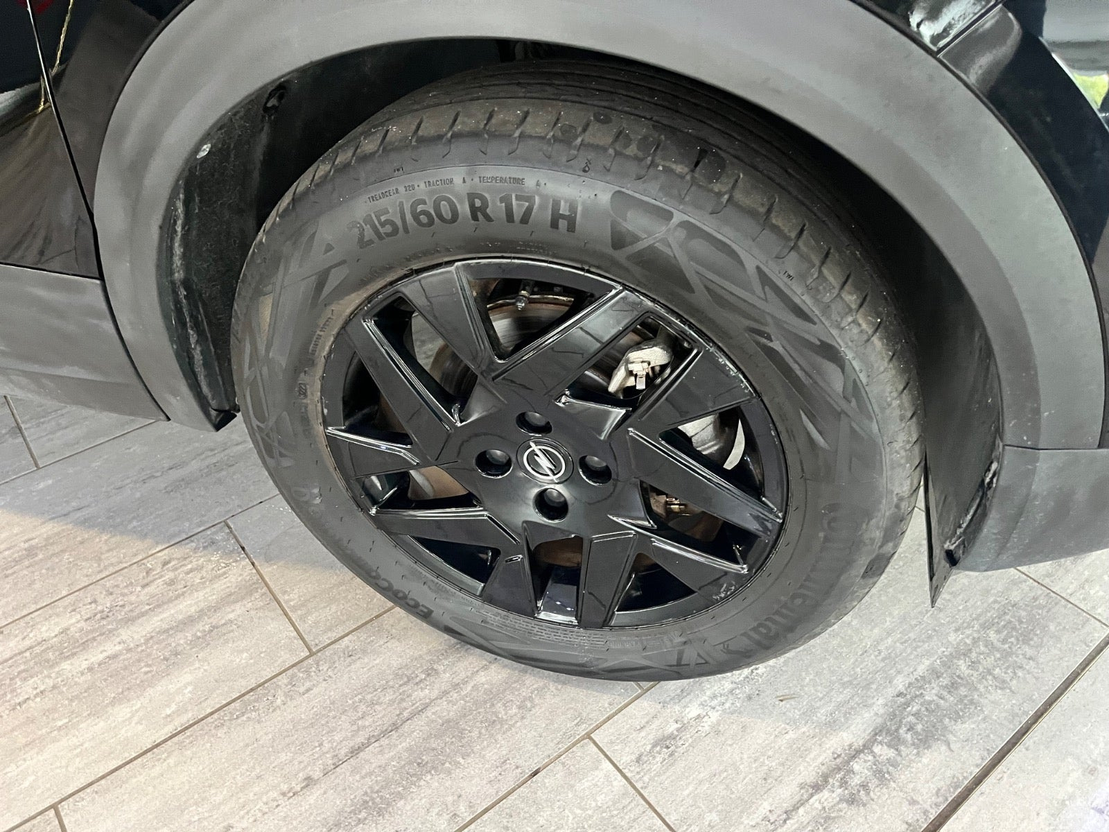 Sort Opel Mokka-e fra 2024