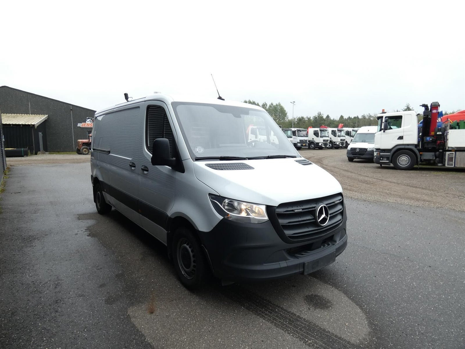 Hvid Mercedes Sprinter 315 fra 2025
