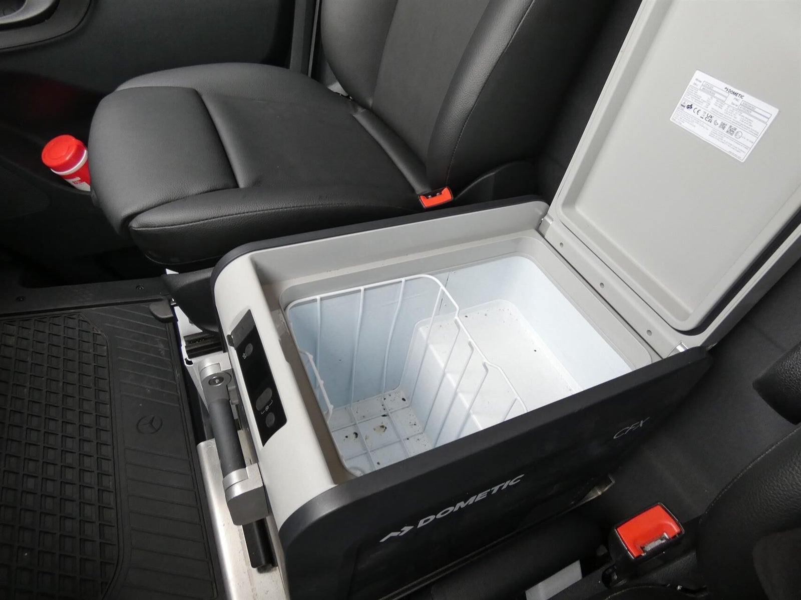 Hvid Mercedes Sprinter 315 fra 2025