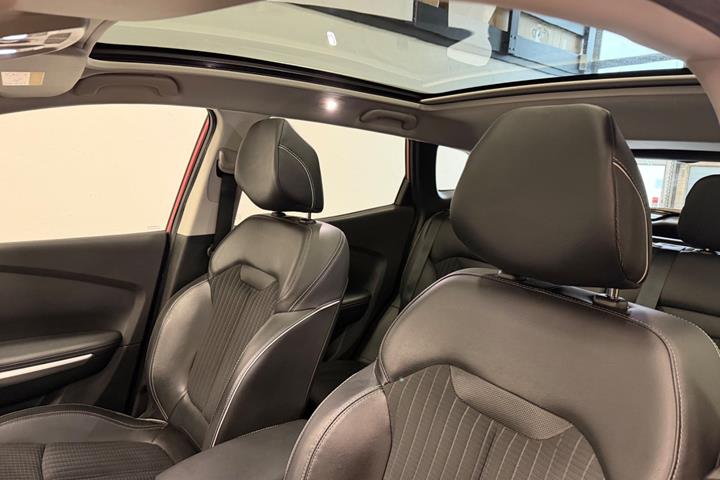 Rød Renault Kadjar fra 2017