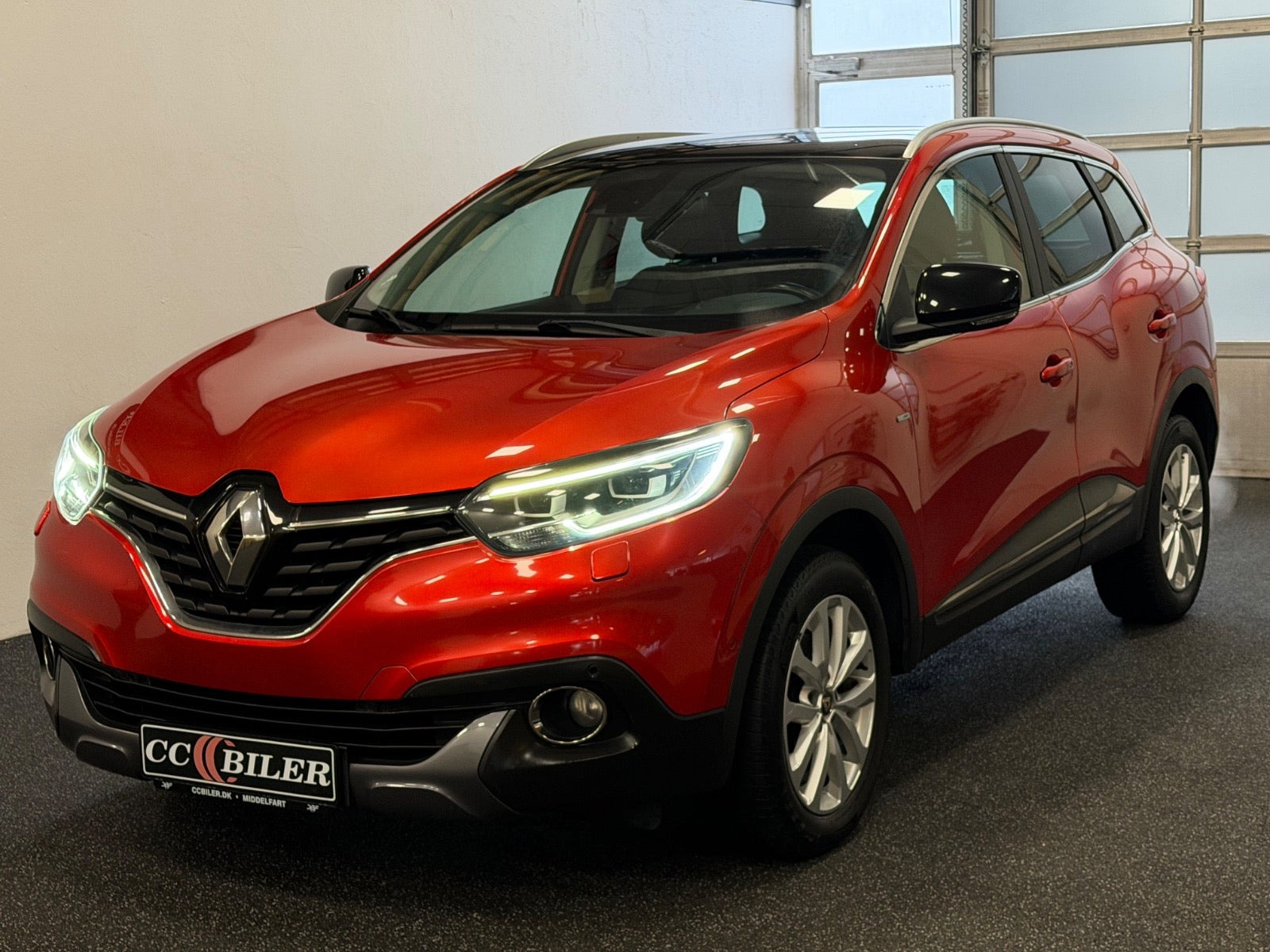 Rød Renault Kadjar fra 2017