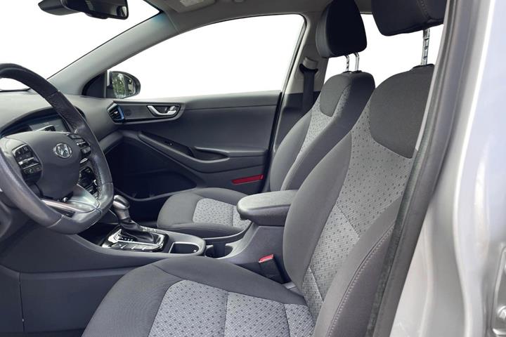 Sølv Hyundai Ioniq fra 2019