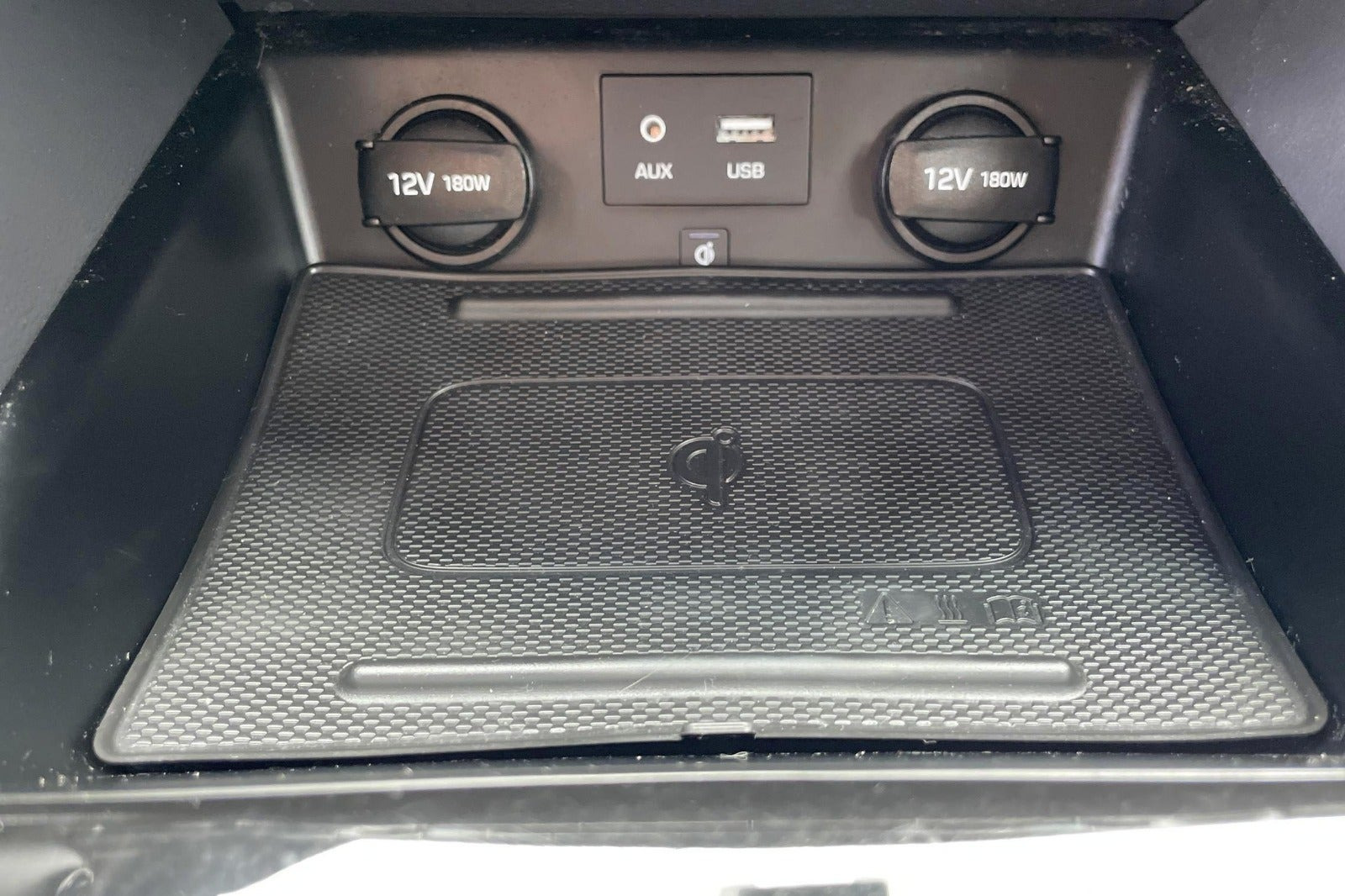 Sølv Hyundai Ioniq fra 2019