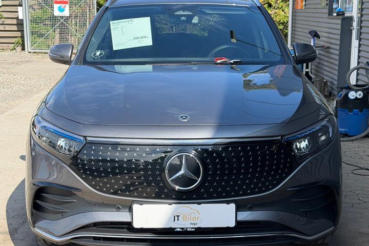Grå Mercedes EQA250+ fra 2025