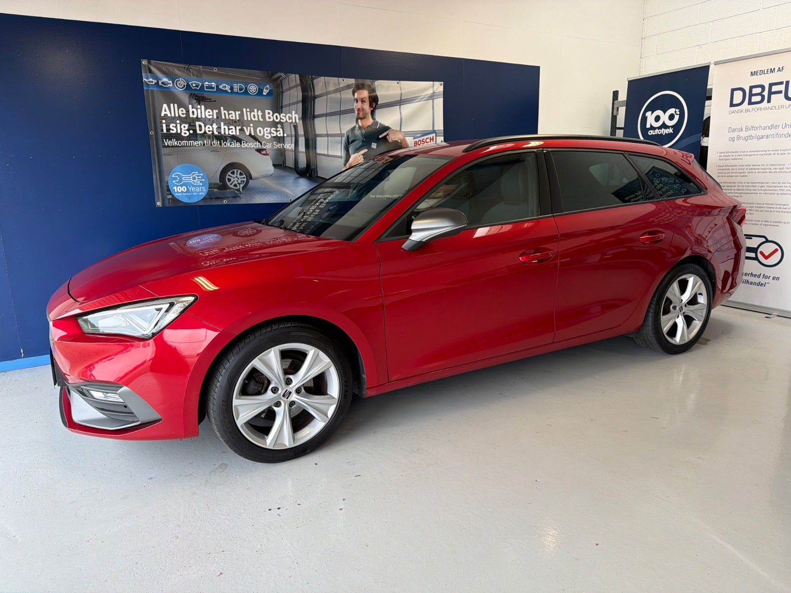 Rød Seat Leon fra 2020