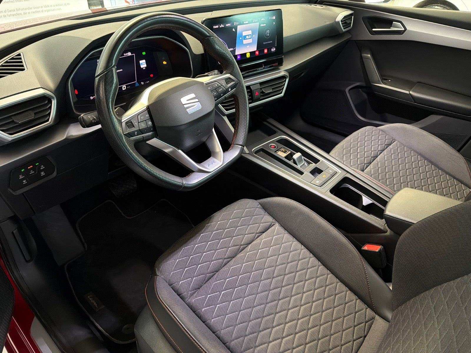 Rød Seat Leon fra 2020