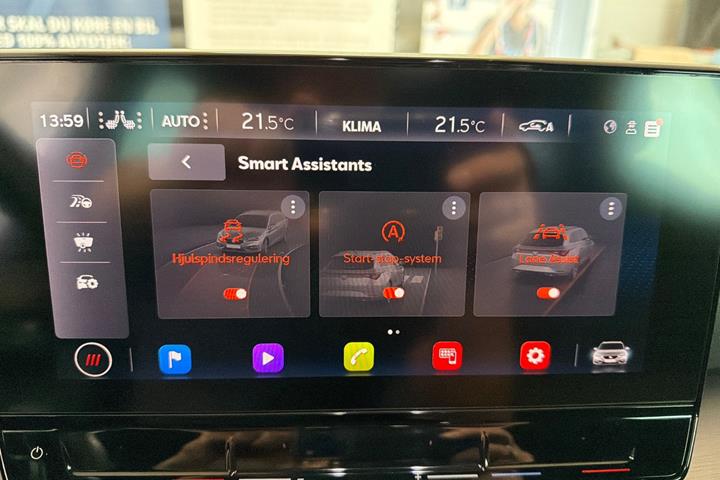 Rød Seat Leon fra 2020