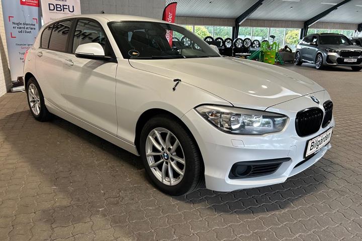 Hvid BMW 118d fra 2018