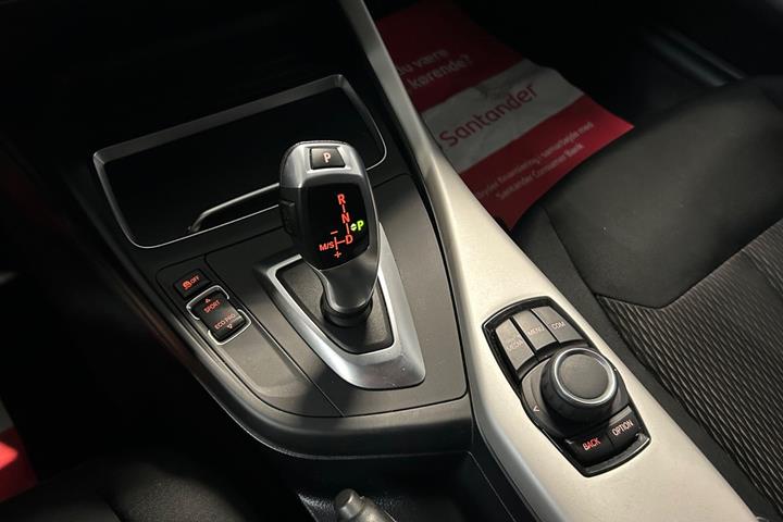 Hvid BMW 118d fra 2018
