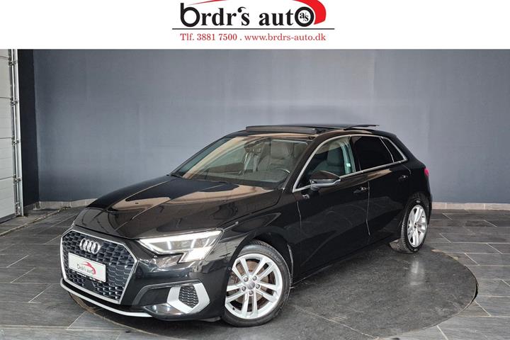 Sort Audi A3 fra 2021 set udefra