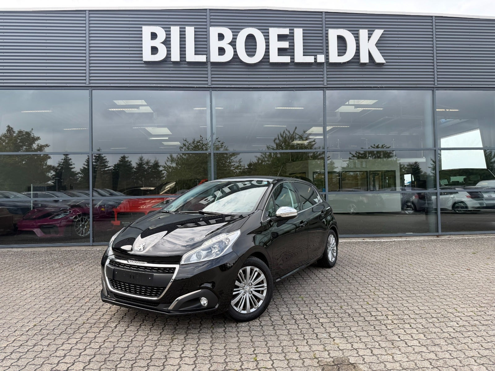 Peugeot 208 1,2 PureTech 82 Selection Sky