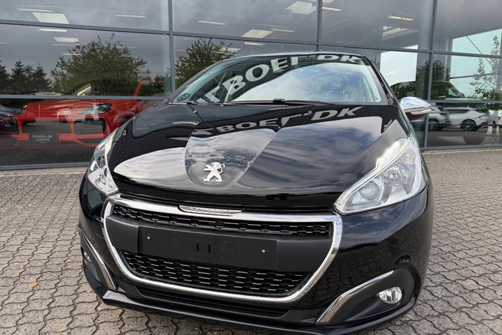 Sort Peugeot 208 fra 2019