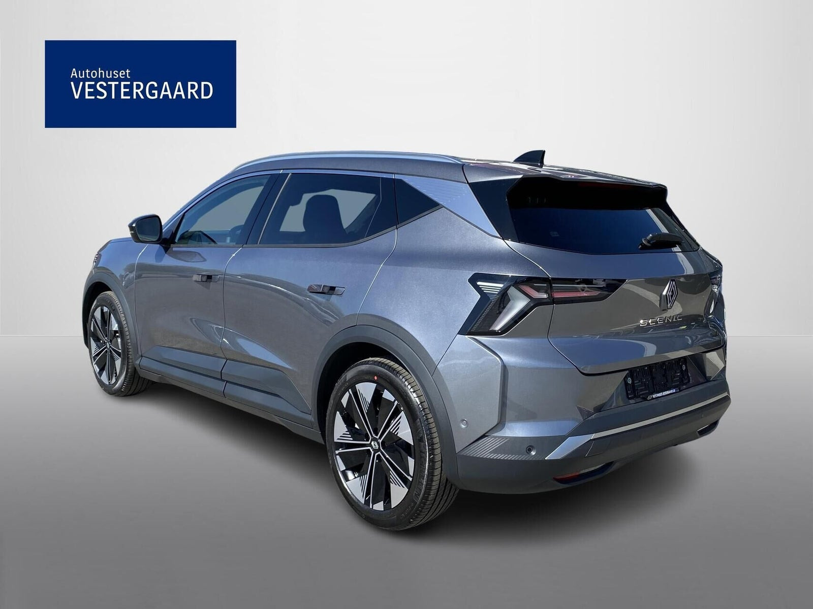 Beige Renault Scenic E-Tech fra 2025