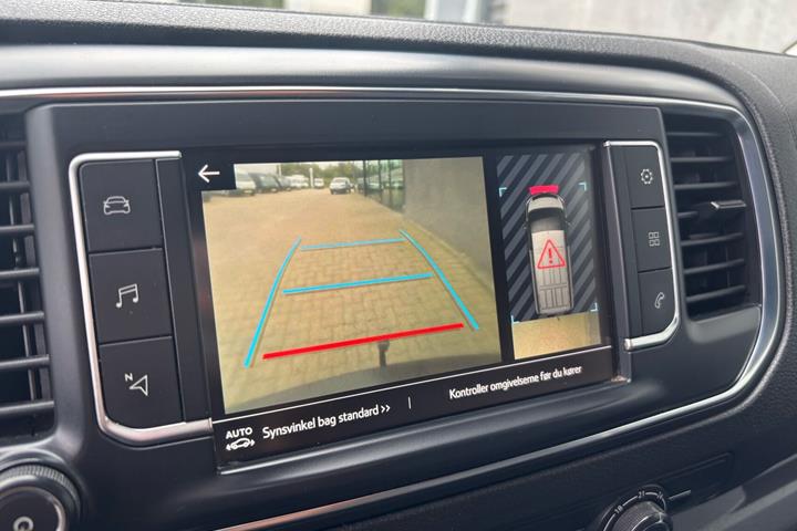 Hvid Toyota ProAce fra 2018