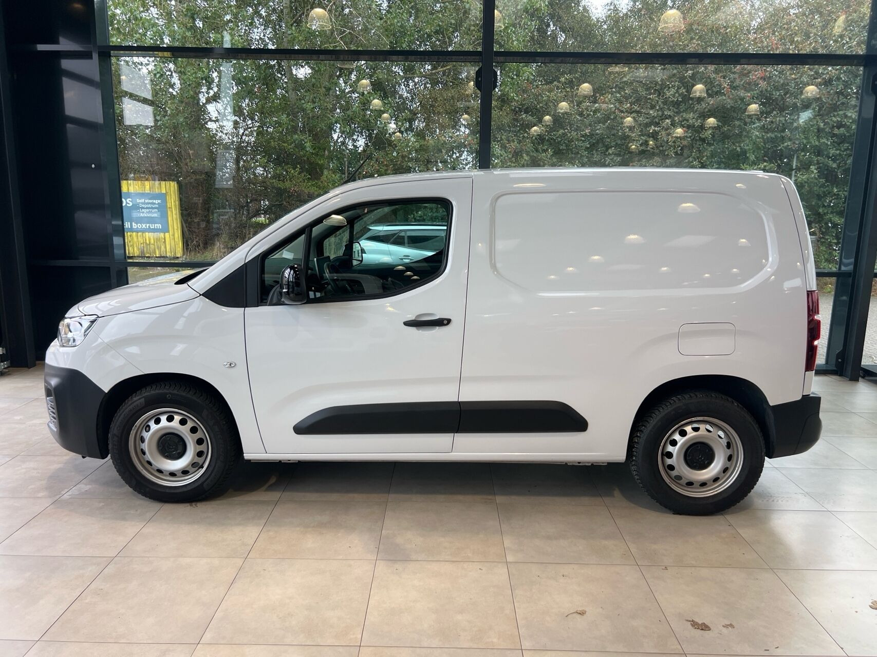 Hvid Citroën ë-Berlingo fra 2023