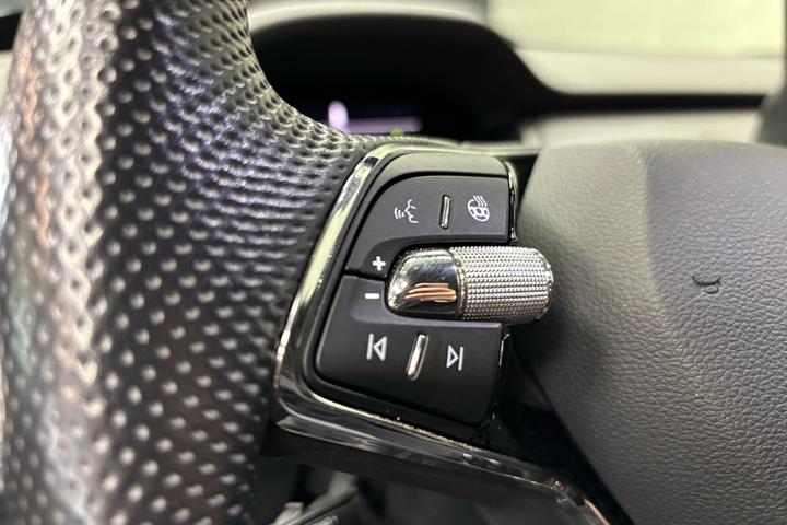 Sort Skoda Enyaq fra 2022