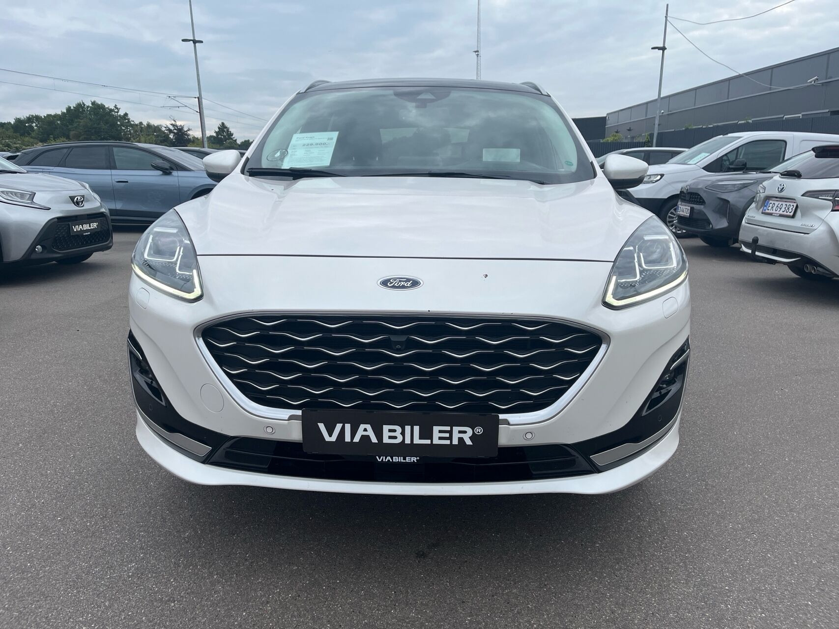 Hvid Ford Kuga fra 2022