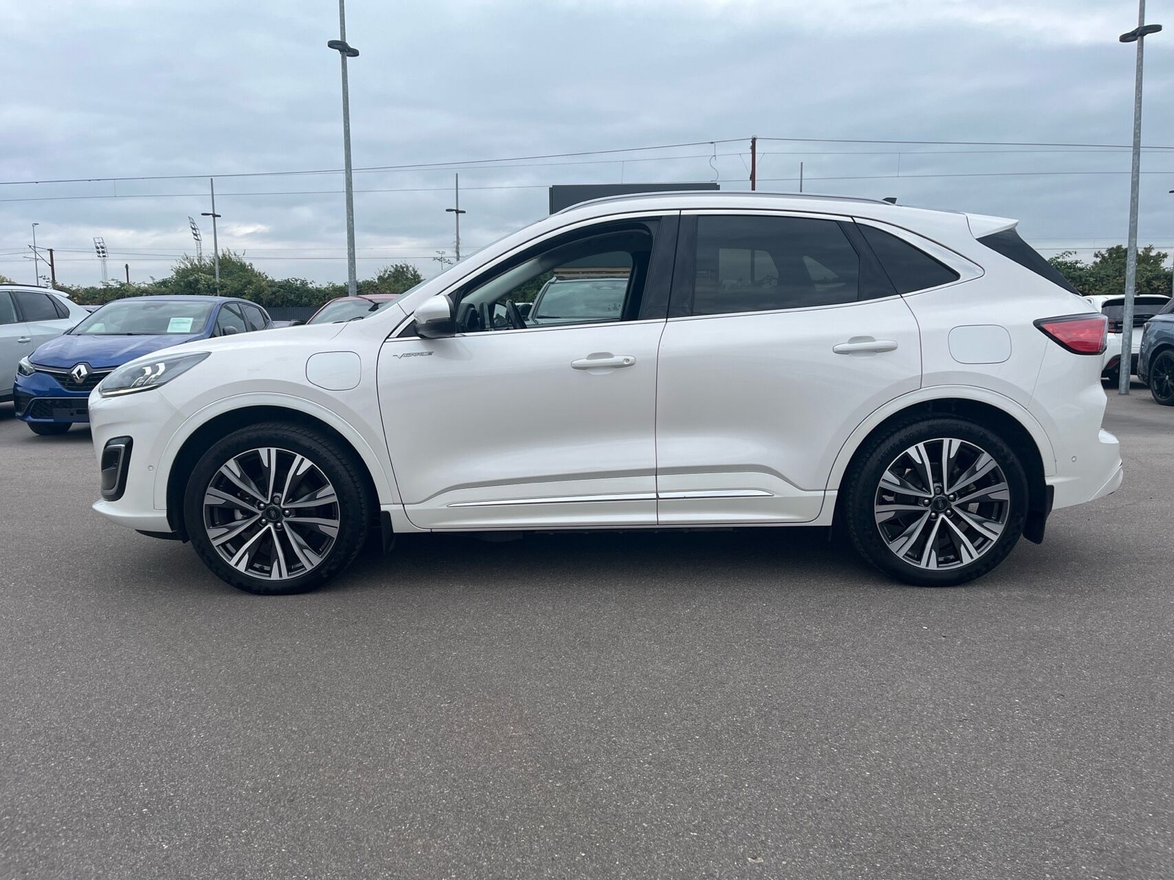 Hvid Ford Kuga fra 2022
