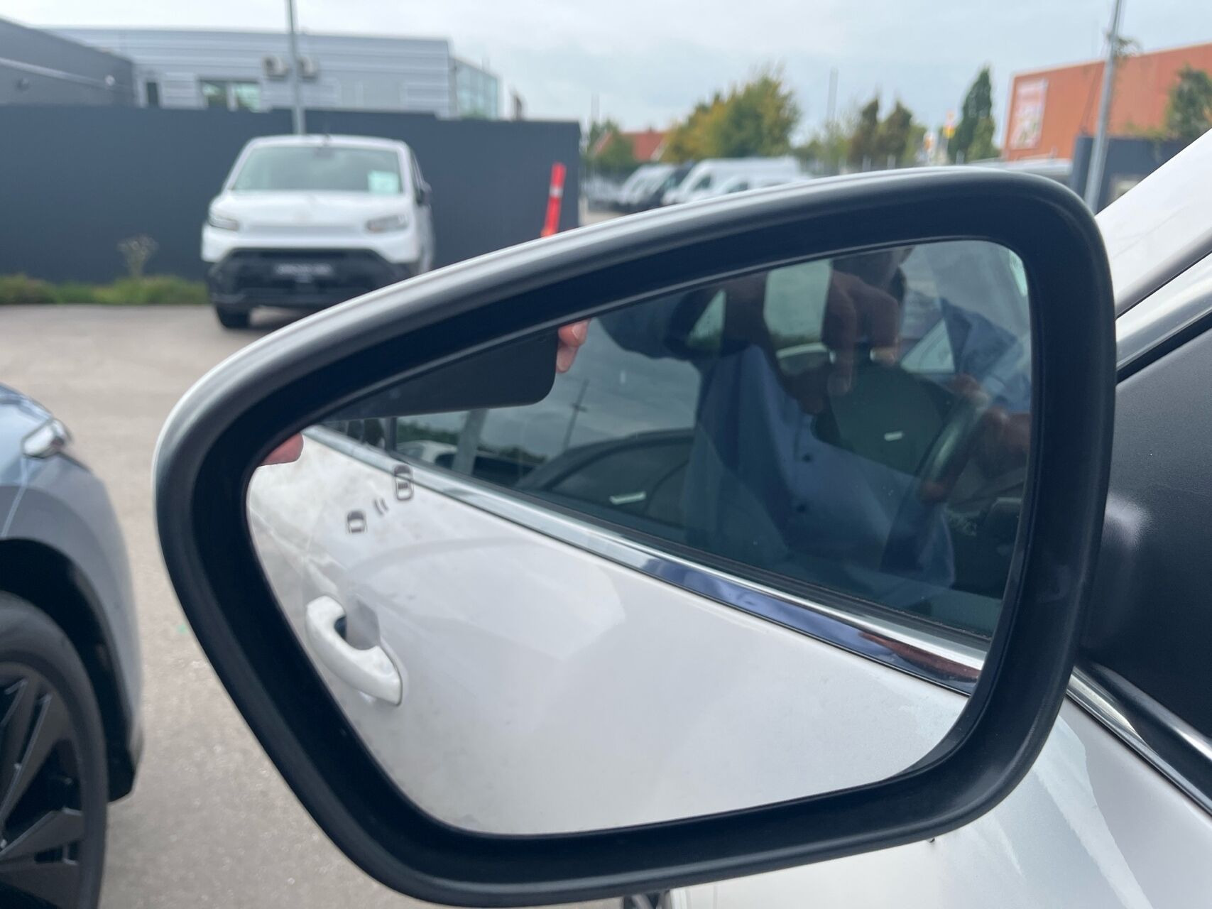 Hvid Ford Kuga fra 2022