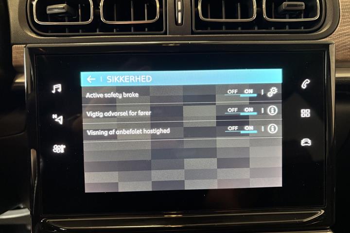 Rød Citroën C3 fra 2021