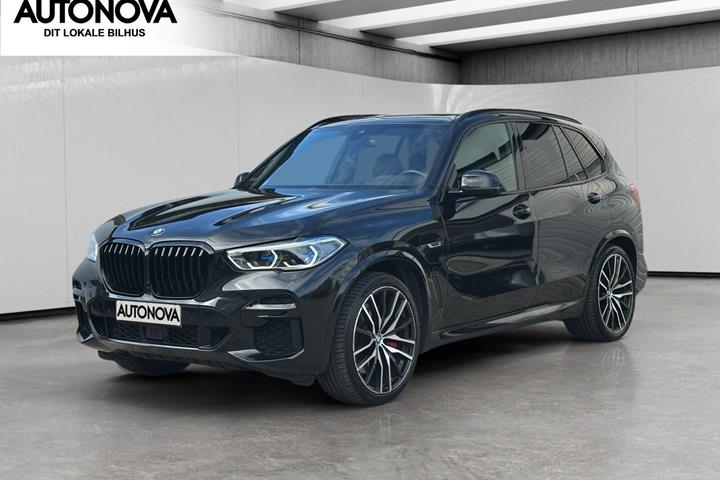 Sort BMW X5 fra 2021