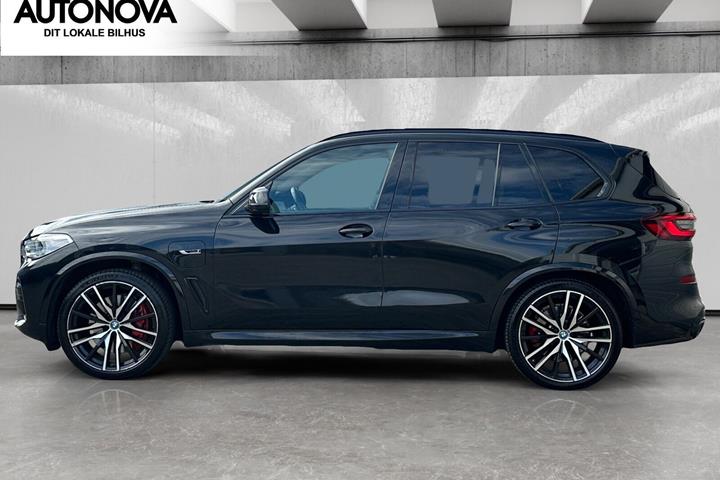 Sort BMW X5 fra 2021