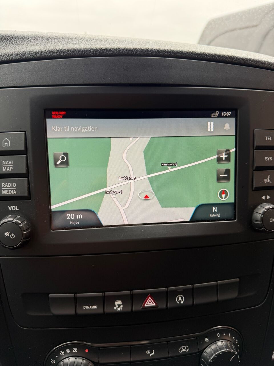 Hvid Mercedes Vito fra 2020