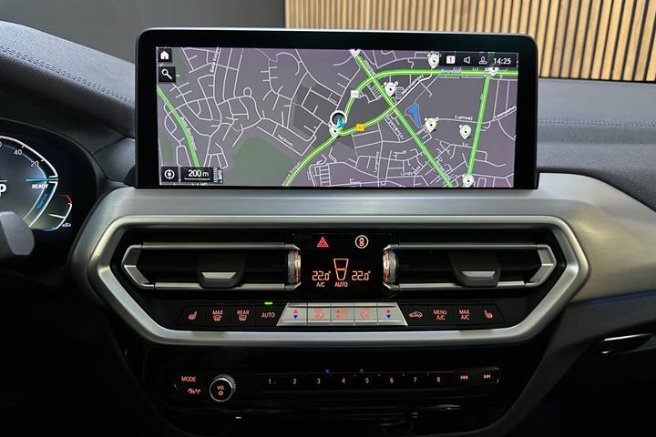 Sort BMW iX3 fra 2022