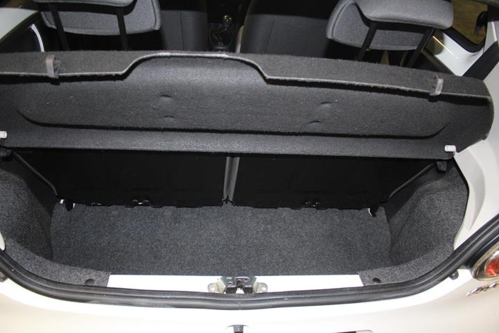 Hvid Toyota Aygo fra 2012