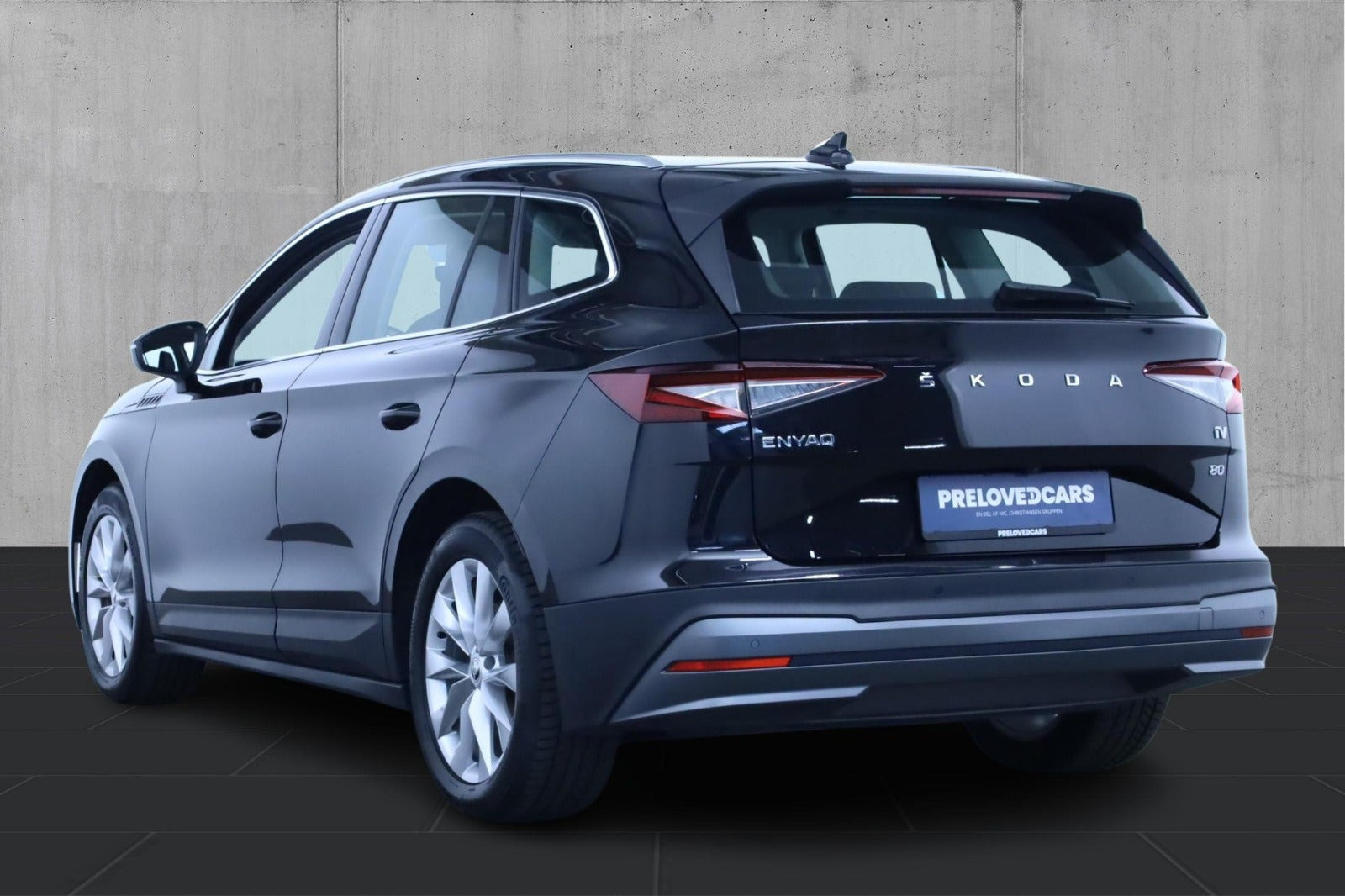 Sort Skoda Enyaq fra 2023