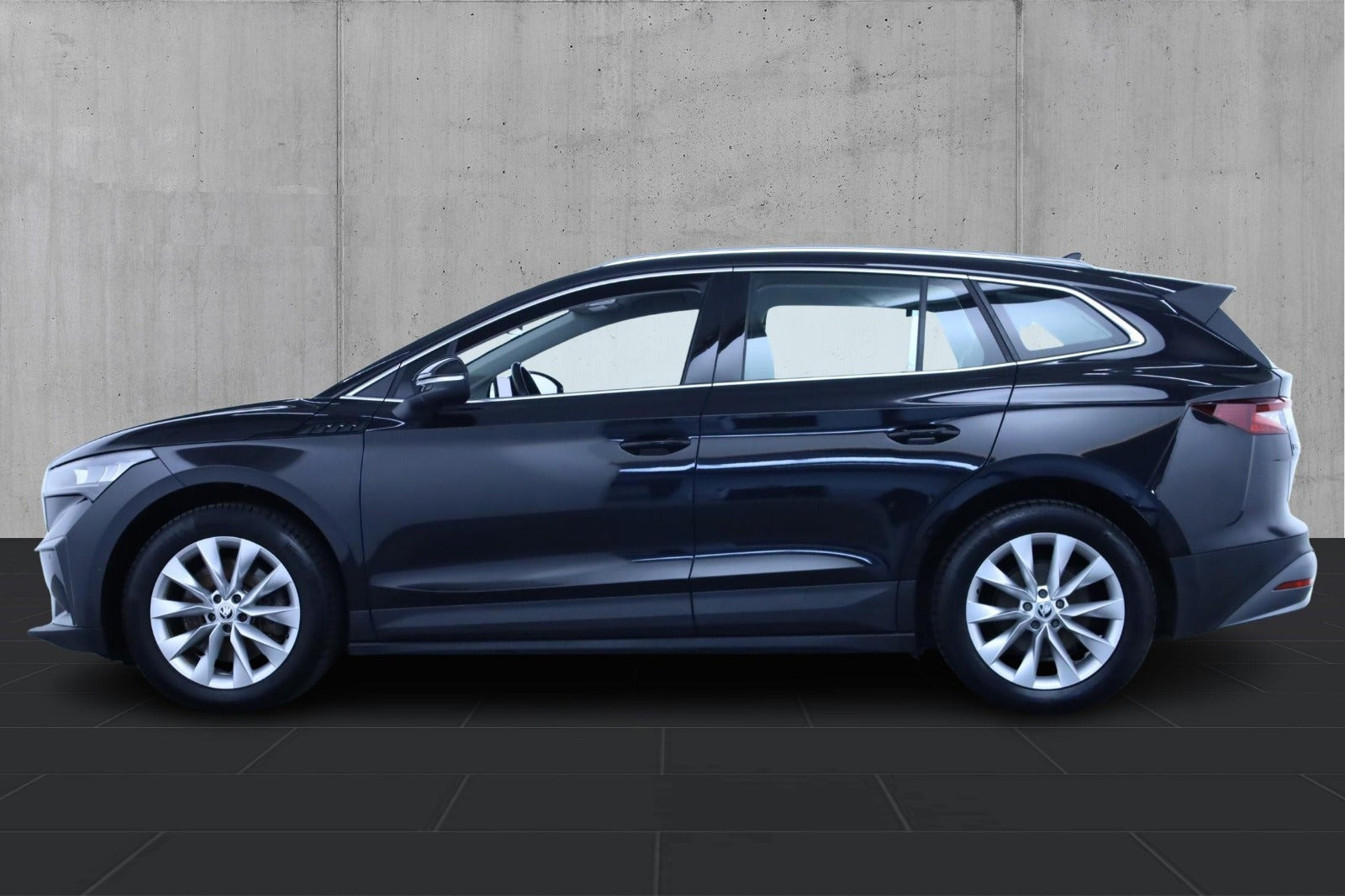 Sort Skoda Enyaq fra 2023