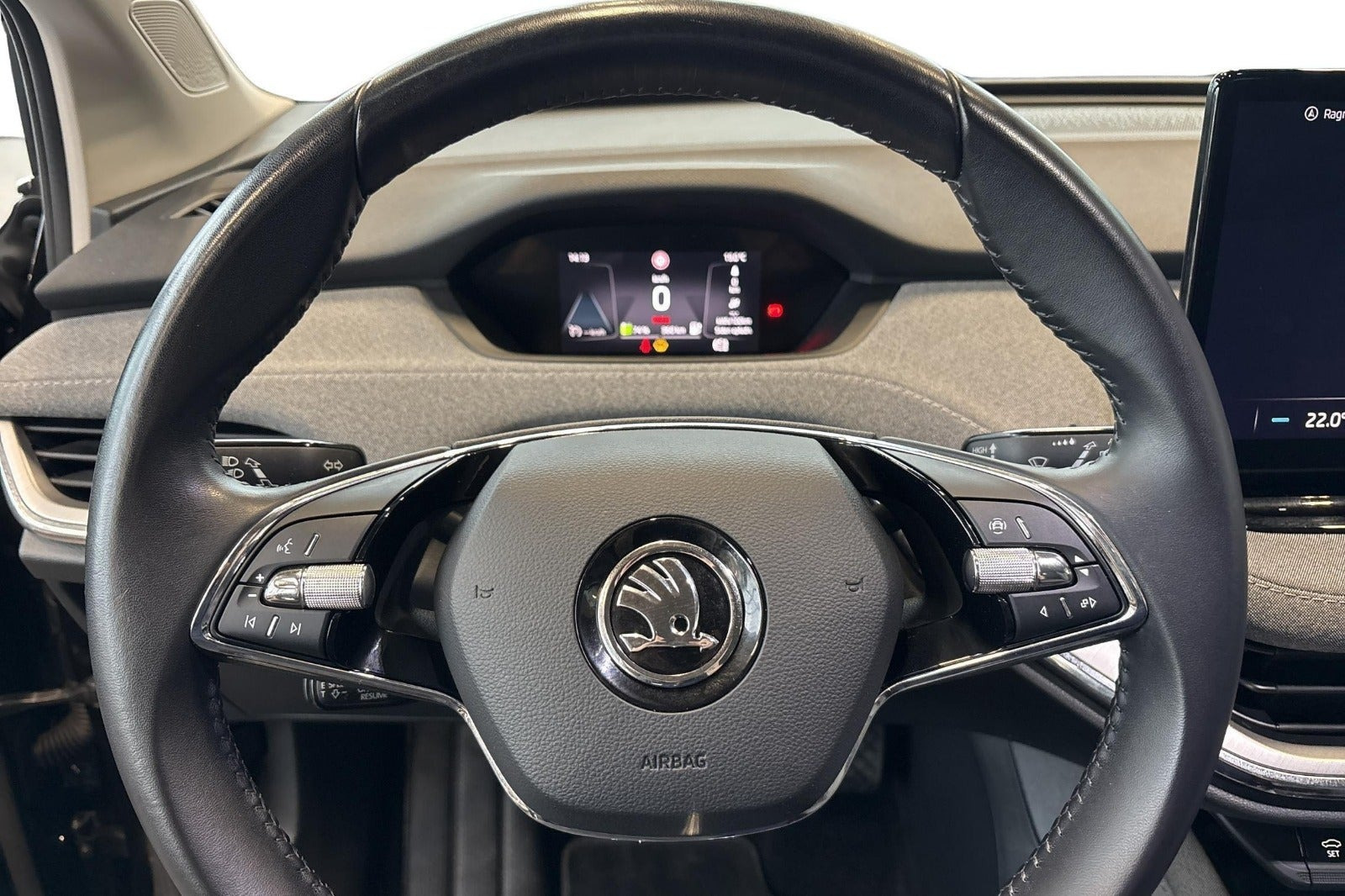Sort Skoda Enyaq fra 2023
